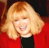 Karen, a CBMT art therapy patient